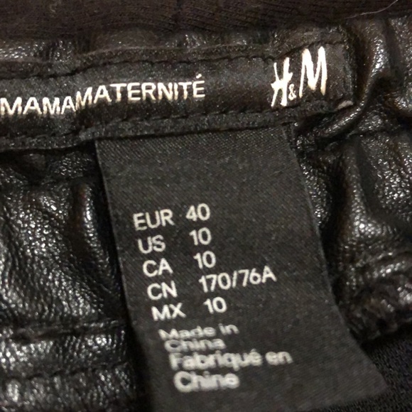 H&M maternity black pants with style!  Stretchy waist!  Pockets! - Picture 3 of 6